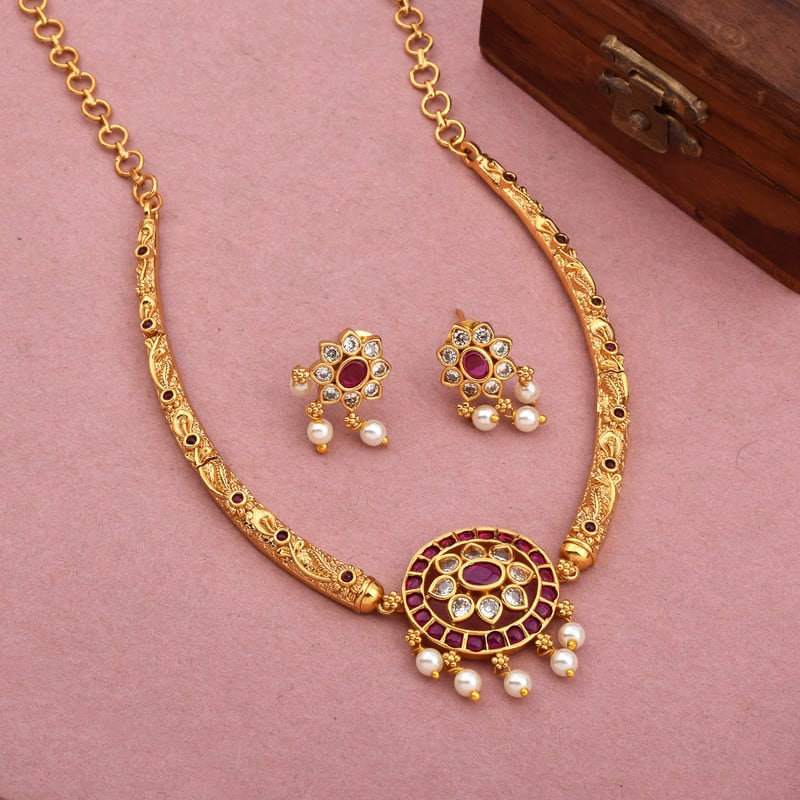 Gilded Heritage Necklace Set