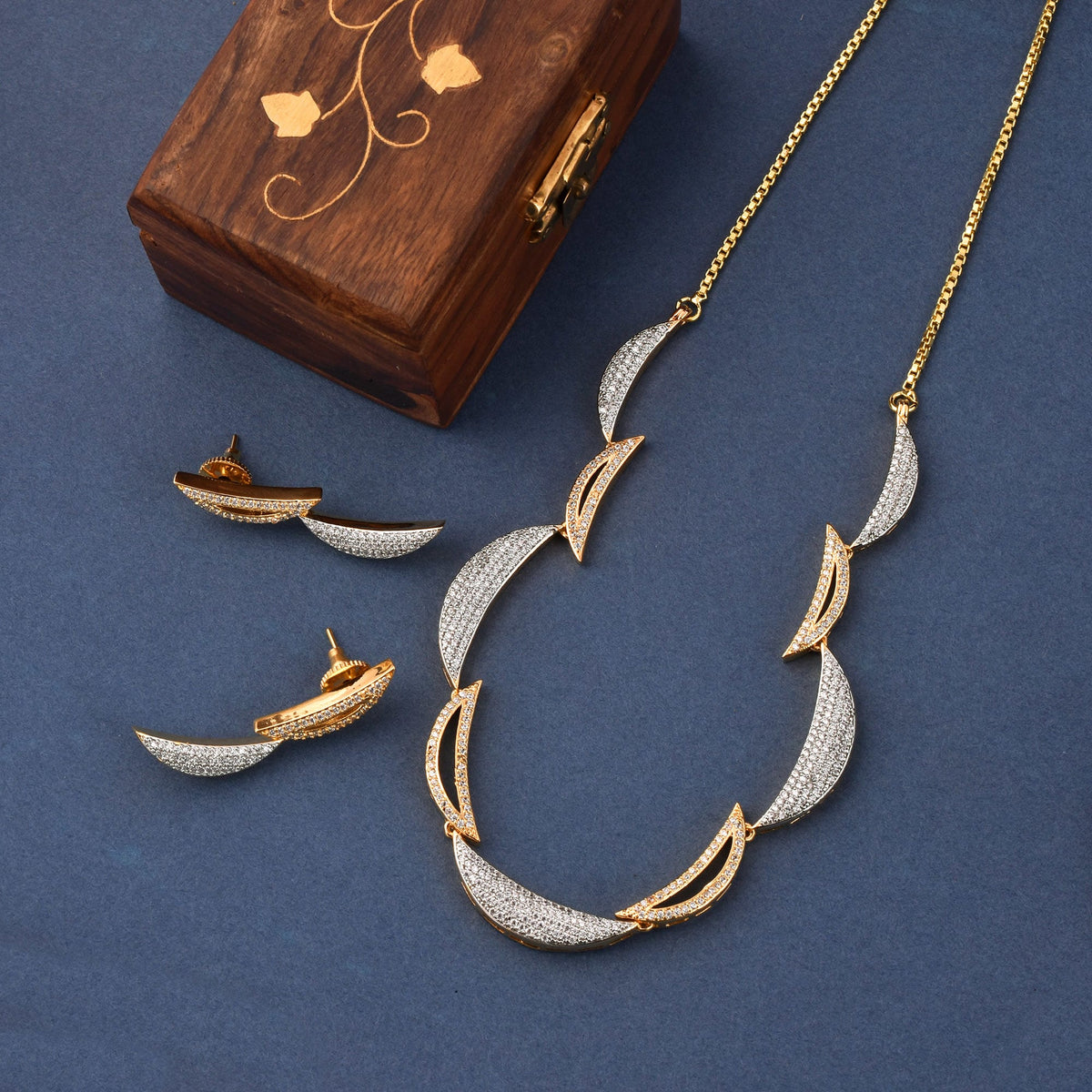 Dazzling Diamond Ensemble Necklace Set