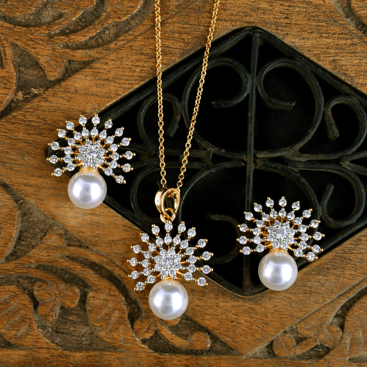 Eternal Pearl Pendant Set with Chain and Earrings