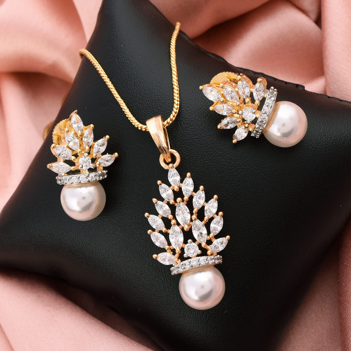 Lustrous Starlight Pendant Set with Chain and Earrings