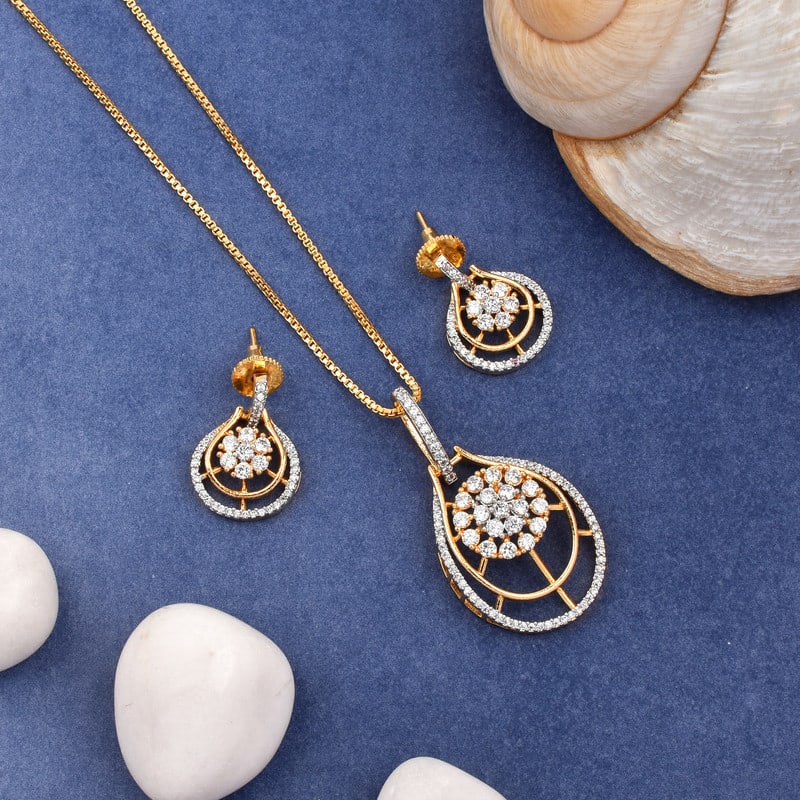 Brilliant Bliss Pendant set with Chain