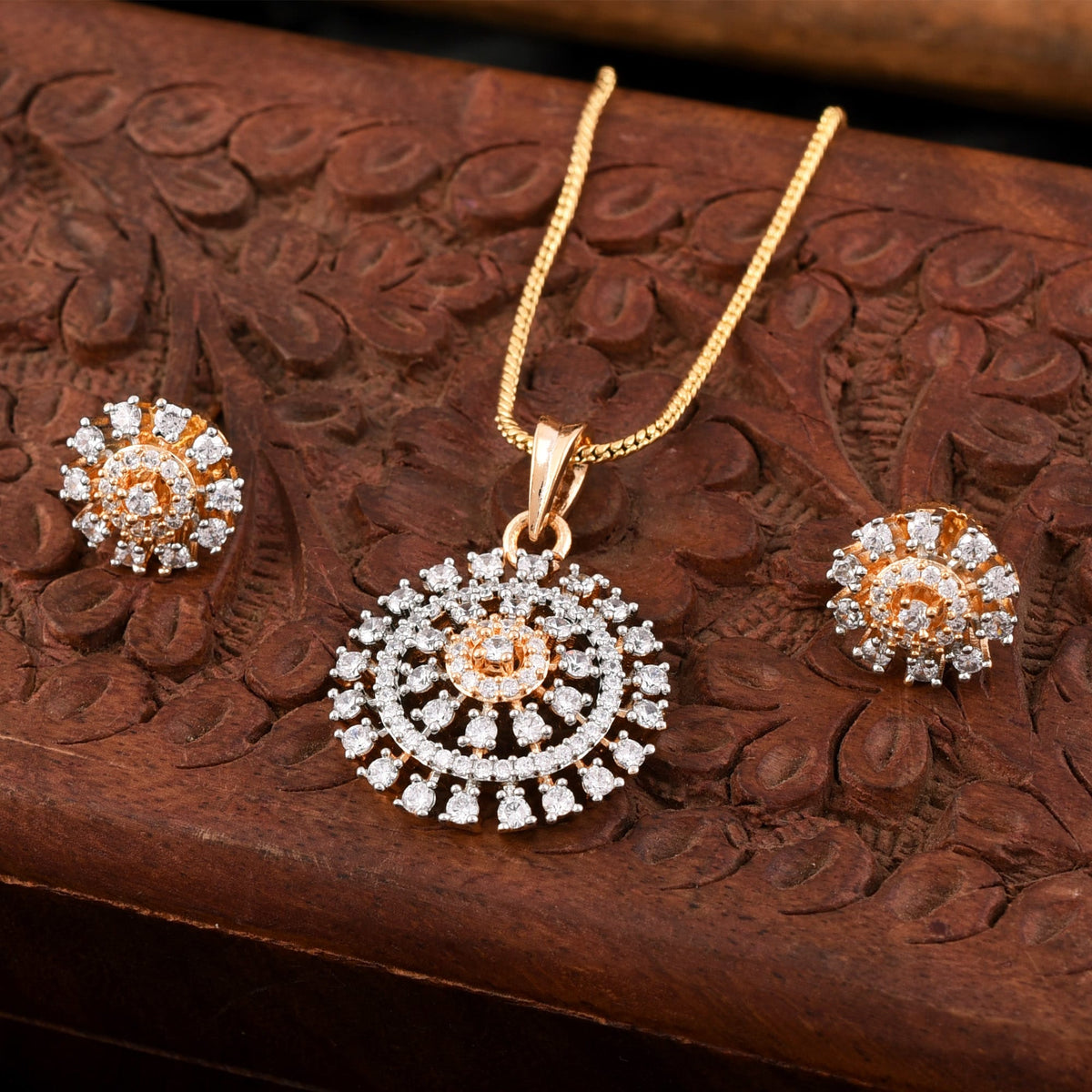 Golden Stardust Elegance Pendant Set with Chain and Earrings