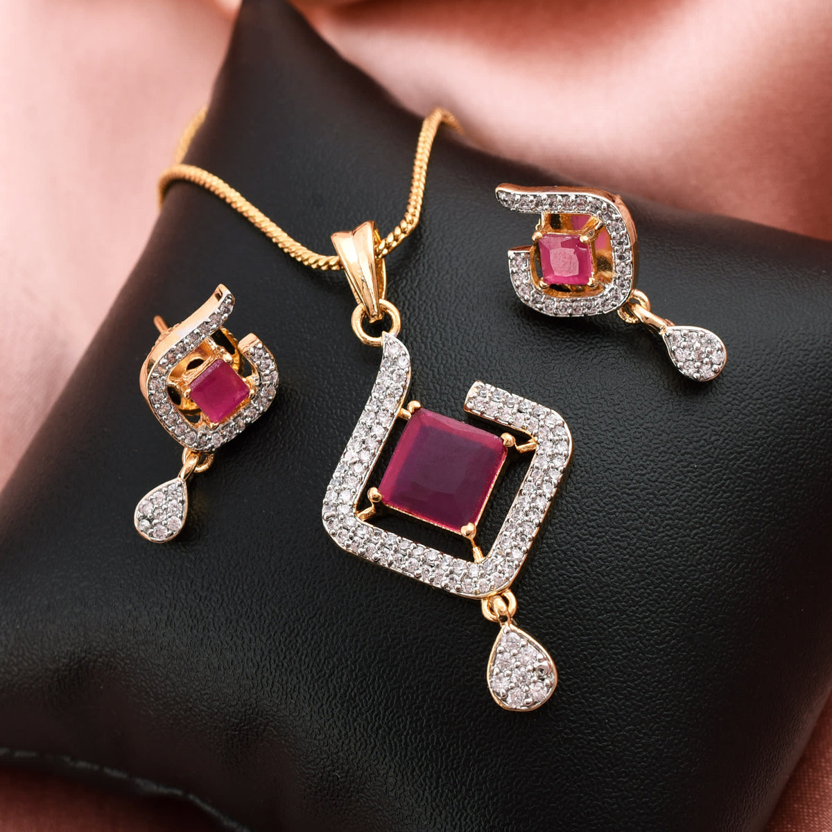 Ruby Radiance Diamond Ensemble Pendant Set with Chain
