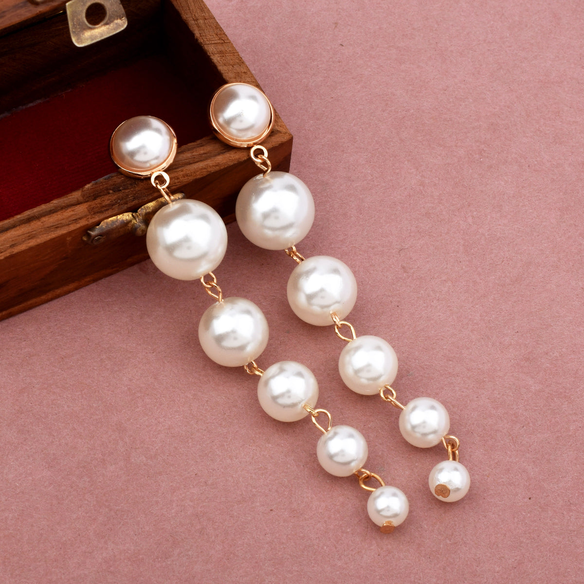 Pearl Stream Danglers/Earrings
